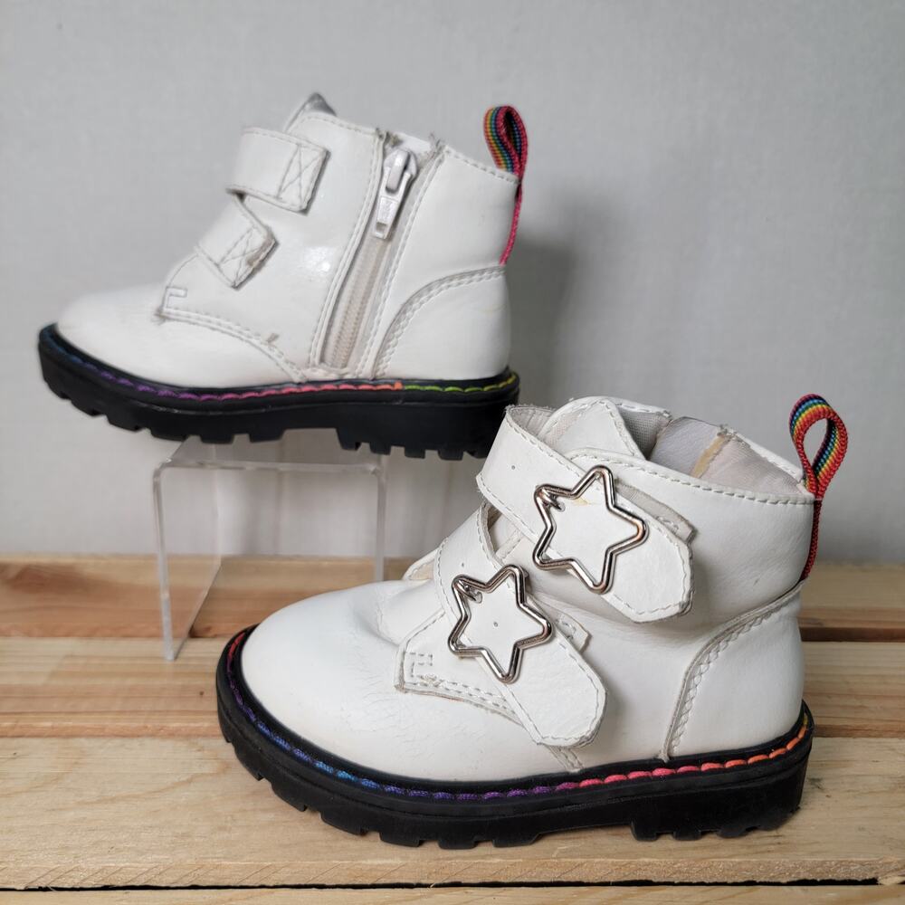 Wonder Nation Toddler Girls Star Buckle Boot - Size 8